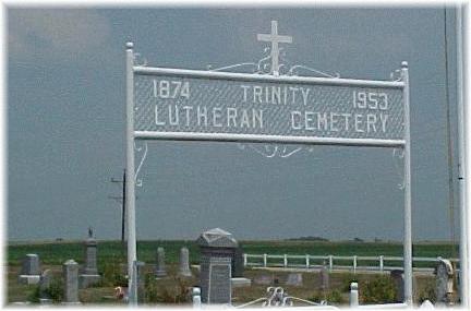 photo of Trinity Lutheran Cemetery entrance