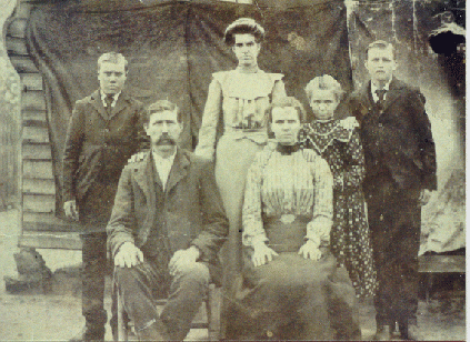 Jeff Davis Hyatt and family 