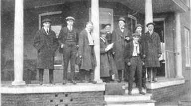 Photograph or Sketch