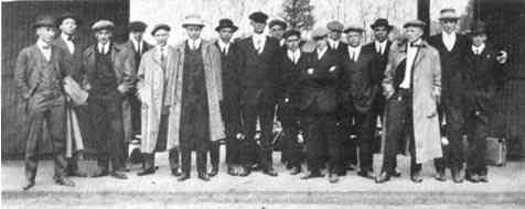 Photograph or Sketch