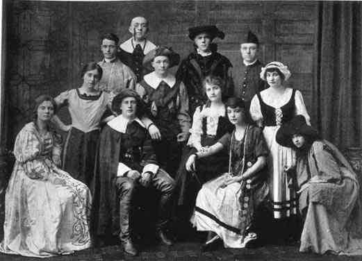 Photograph or Sketch