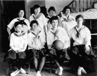 Photograph or Sketch