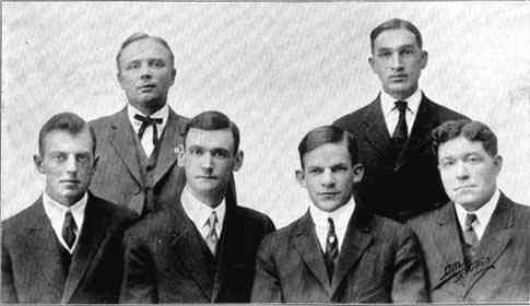 Photograph or Sketch