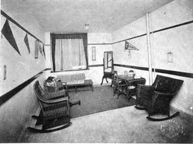 Photograph or Sketch