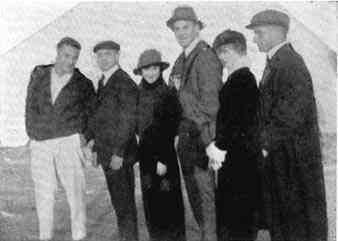 Photograph or Sketch